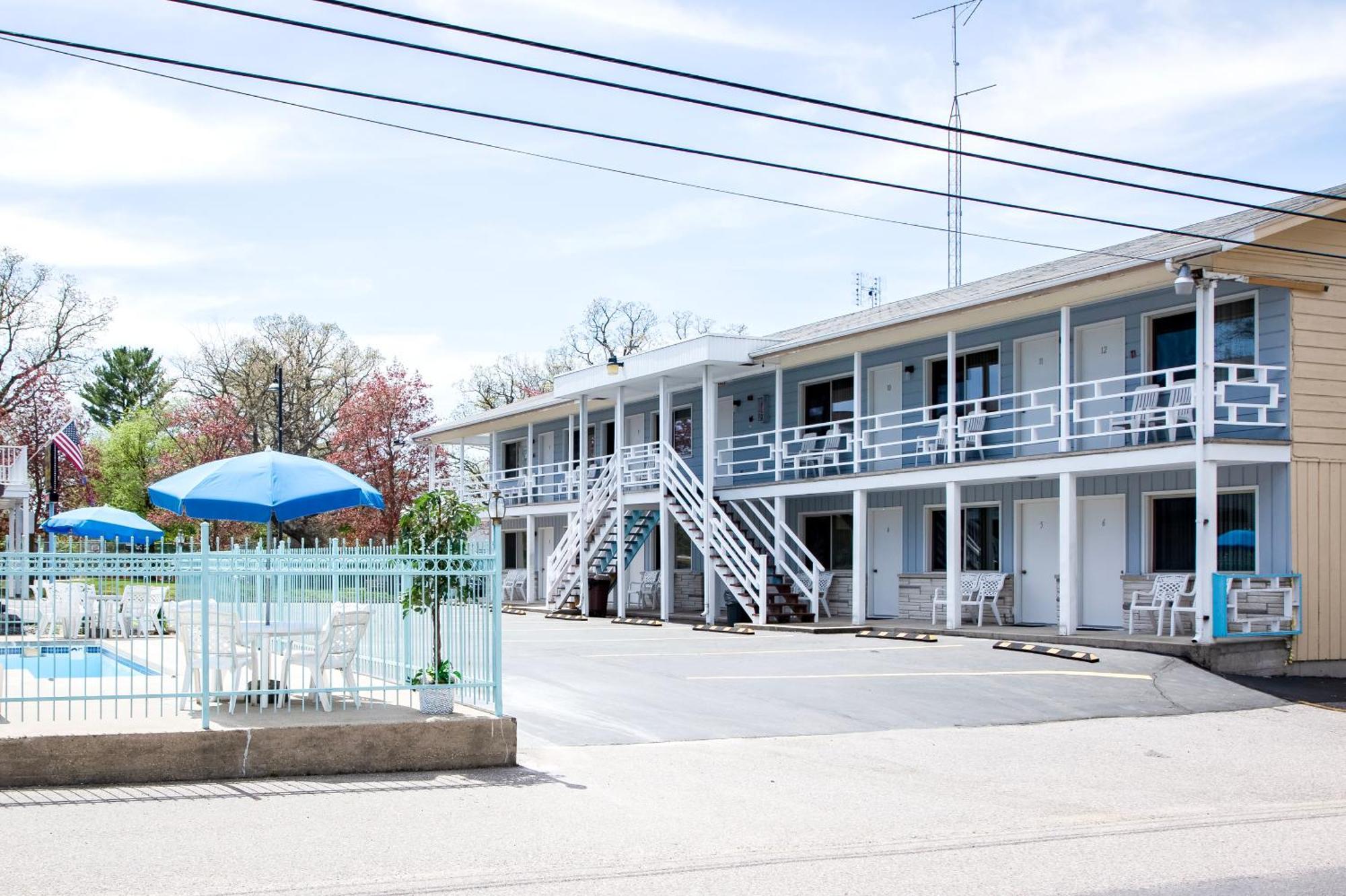 Starlite Motel Wisconsin Dells Exteriör bild