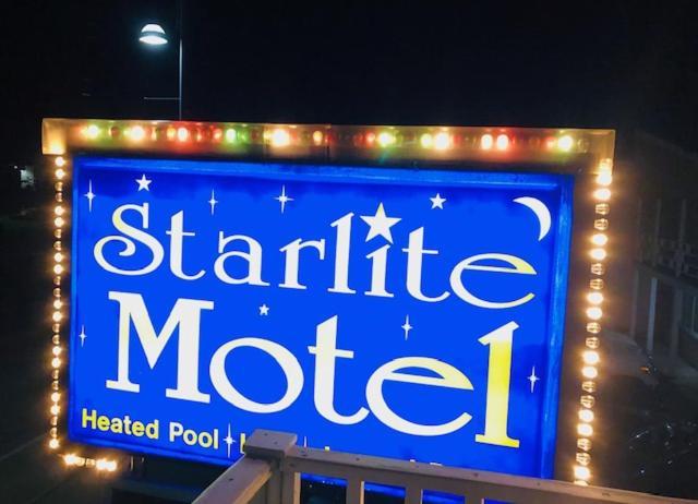 Starlite Motel Wisconsin Dells Exteriör bild